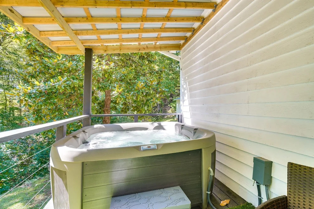 Sevierville Family Home w/ Hot Tub!