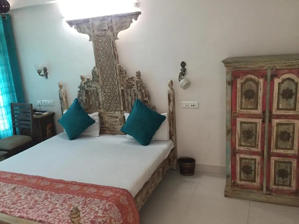 Super Collection O Jal Mahal Jaipur Formerly Little Ganesha Inn