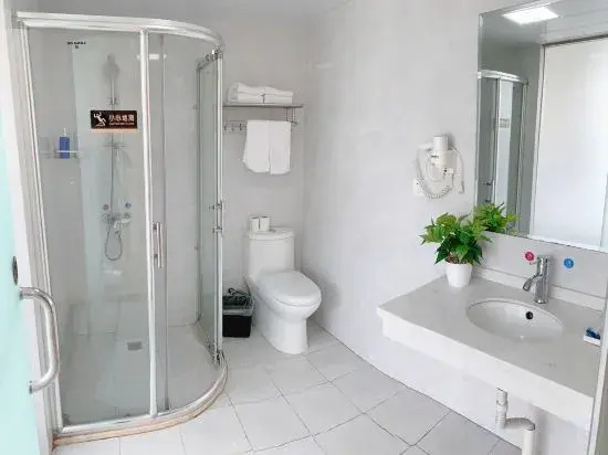 Yu County Yue Yue Business Hotel