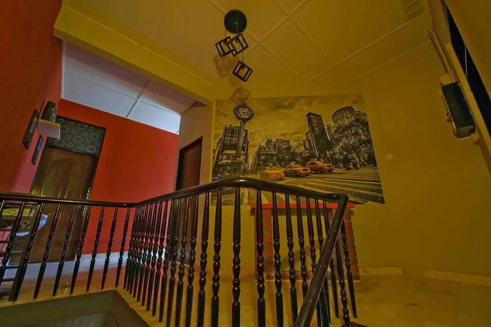 Rest & Relax 7 Room Ipoh Garden East