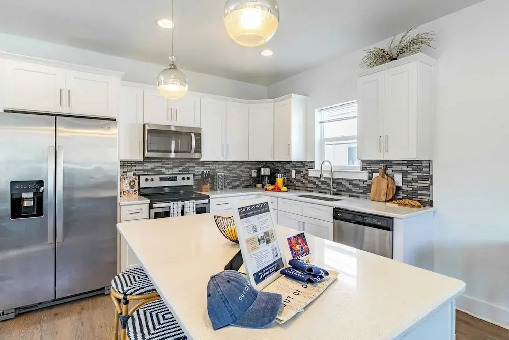 Bourbon By Avantstayspacious Modern Home 5mins From Downtown Nashville