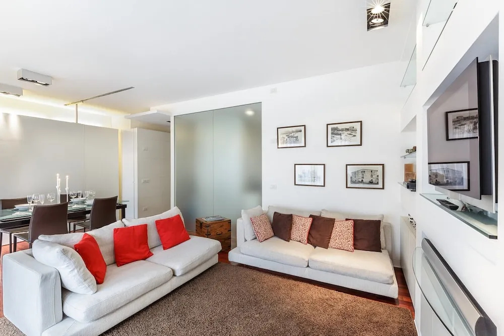 Bright and Cozy Apartment in Isola District - Marco Polo