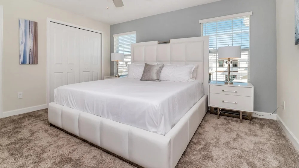 Rent a Luxury Townhome on Storey Lake Resort, Minutes From Disney, Orlando Townhome 3321