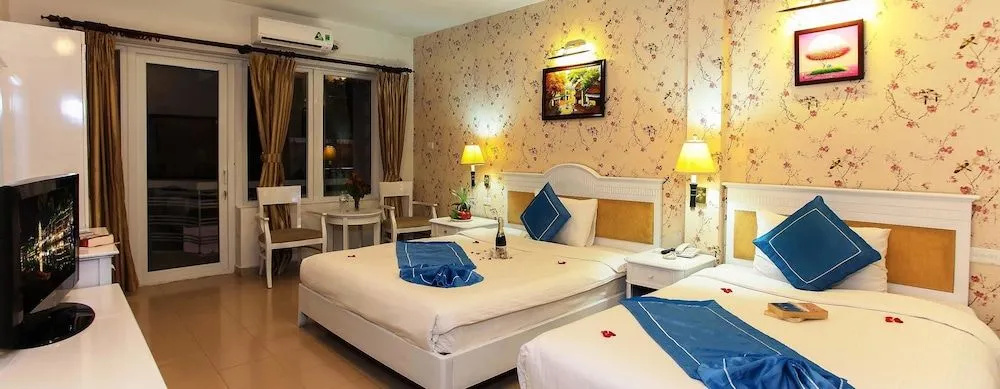 Friends Inn  Travel