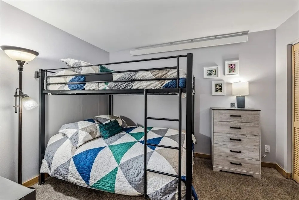 VP105 Village Point 3Br 3Ba condo