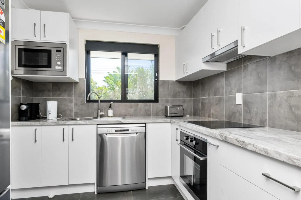 Byron Bay Accom Unit 3 5-9 Somerset Street - Summer Central