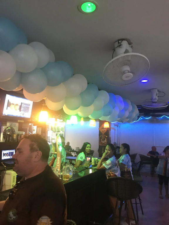 Harrys Hotel Bar & Restaurant