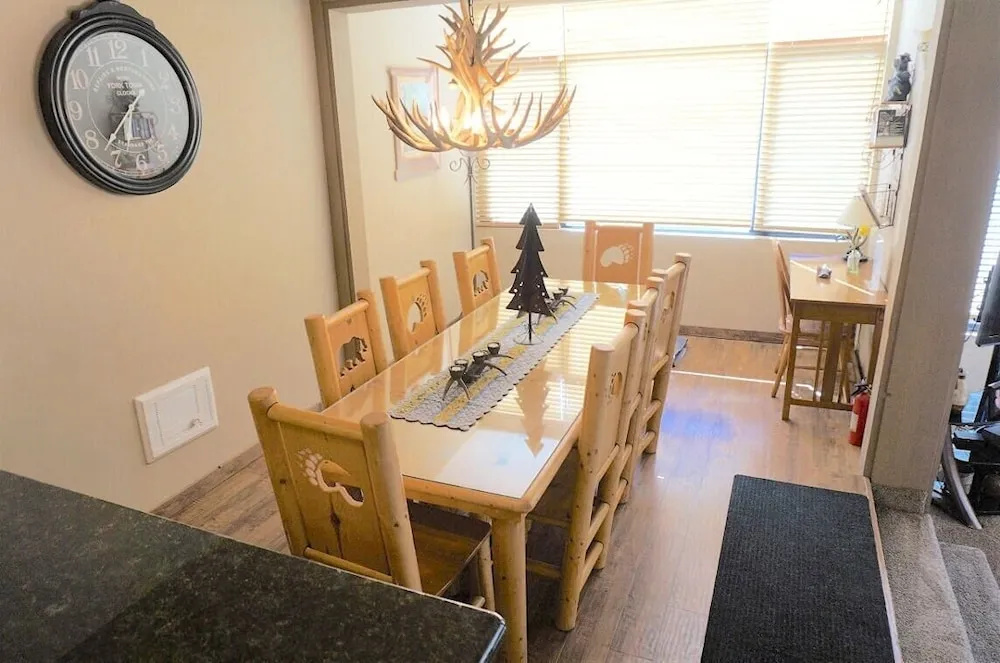 511 2 Bedroom Home