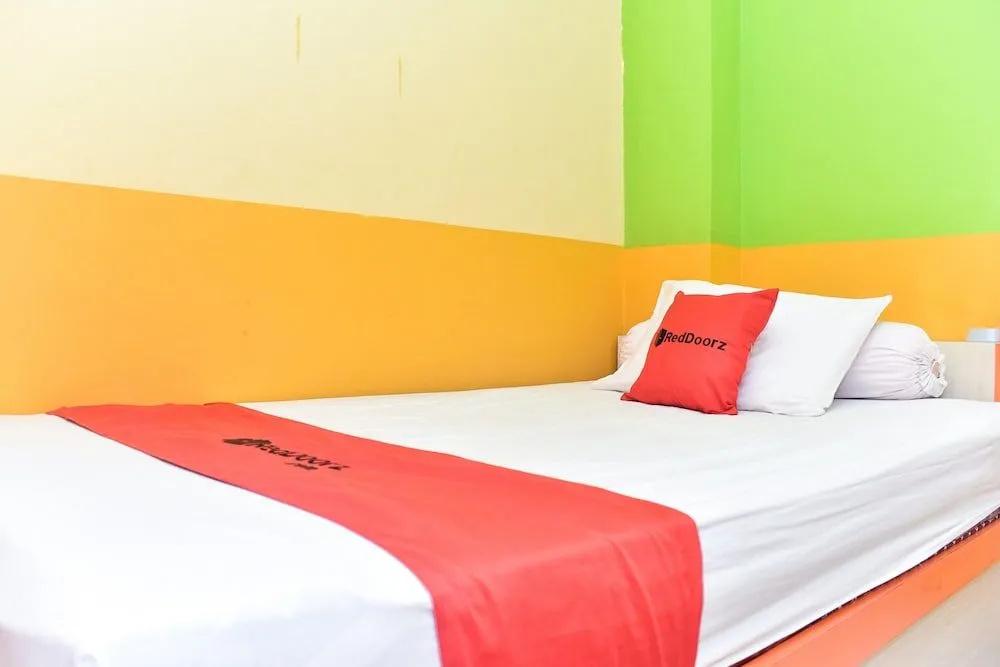 RedDoorz near Universitas Pattimura Ambon