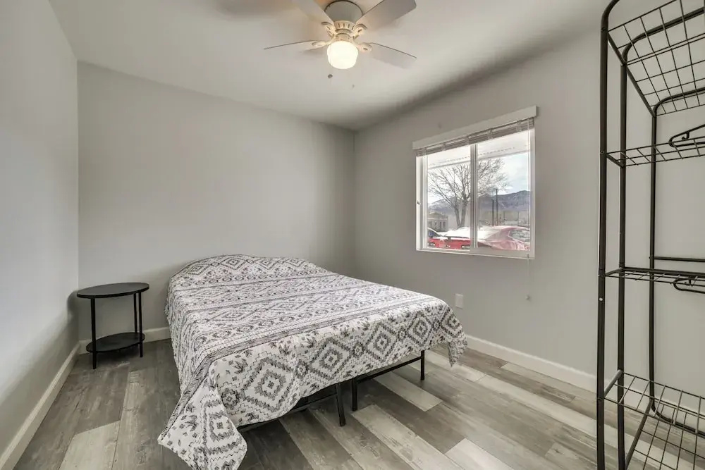 Updated Hawthorne Apartment, 12 Mi to Walker Lake!