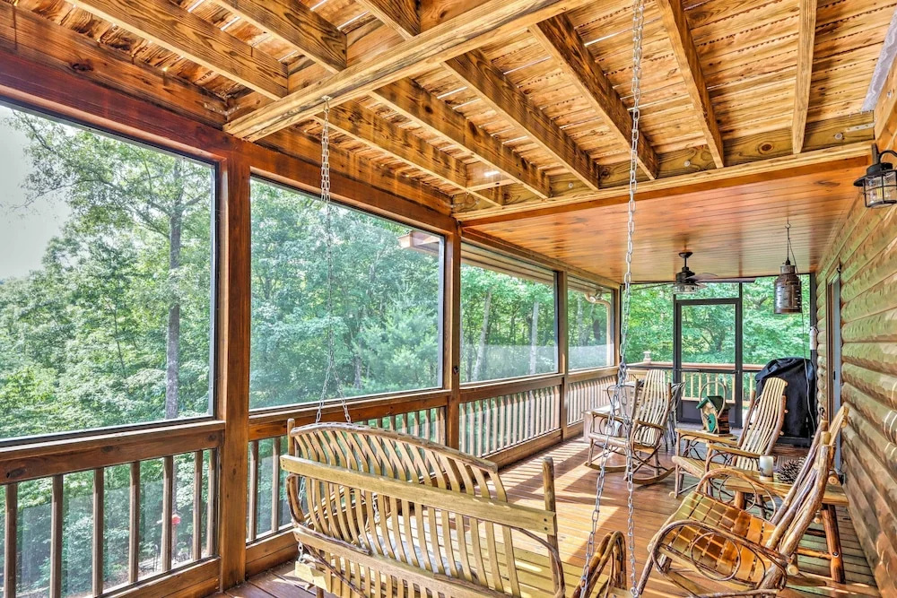 Serene Blue Ridge Cabin ~ 3 Mi to Downtown!
