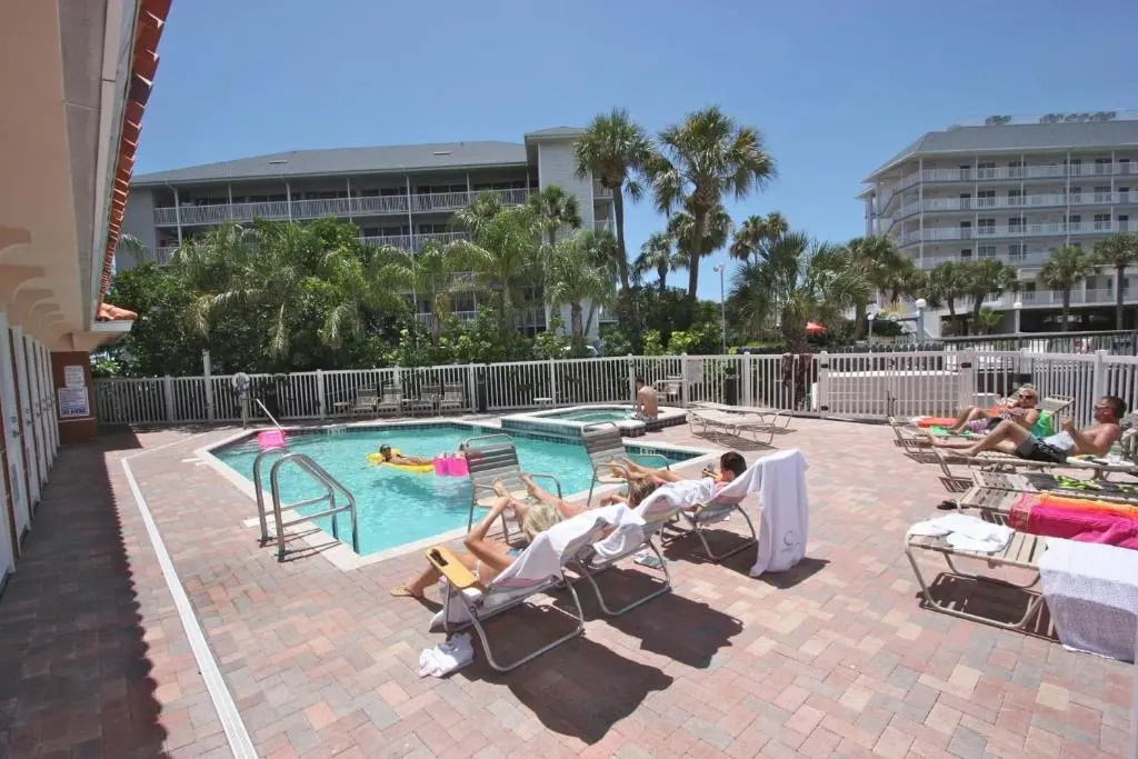 206 Harborview Grande