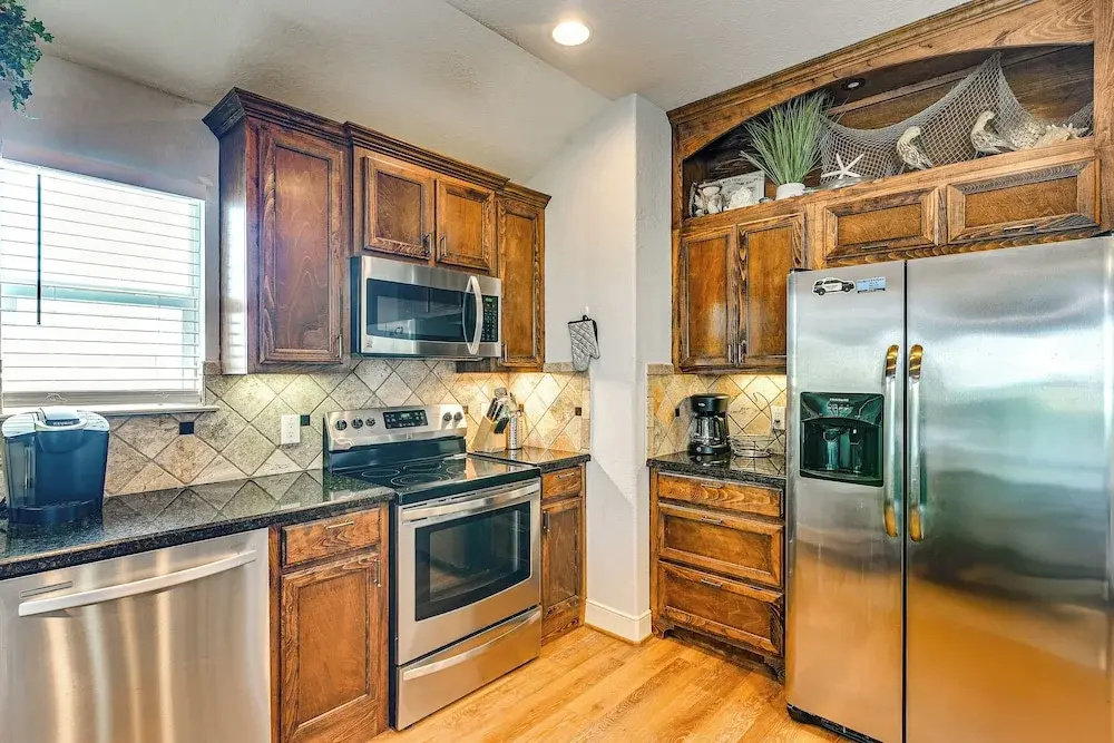 Walk to Beach: Galveston Home w/ Golf Cart!
