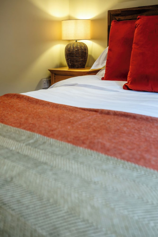 The Cowshed - Stunning 1 Bedroom Cottage
