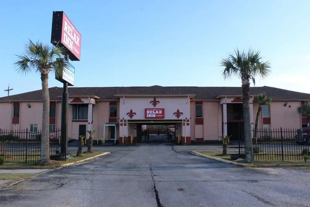 Relax Inn and Suites