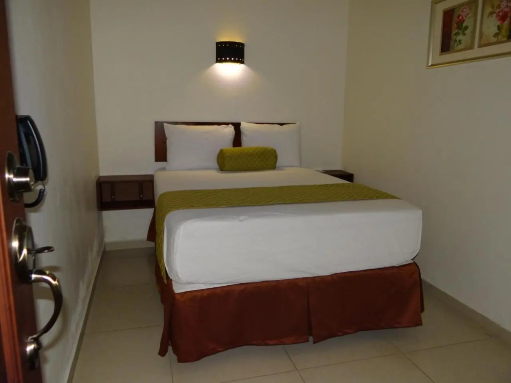 Veranda Hotel