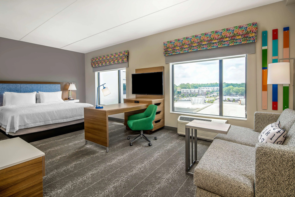 Hampton Inn & Suites Raleigh Midtown, NC
