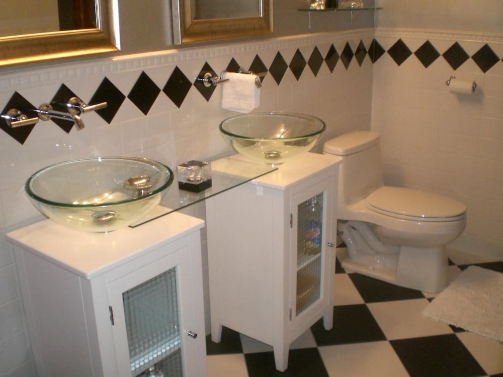 Whistlers Inn