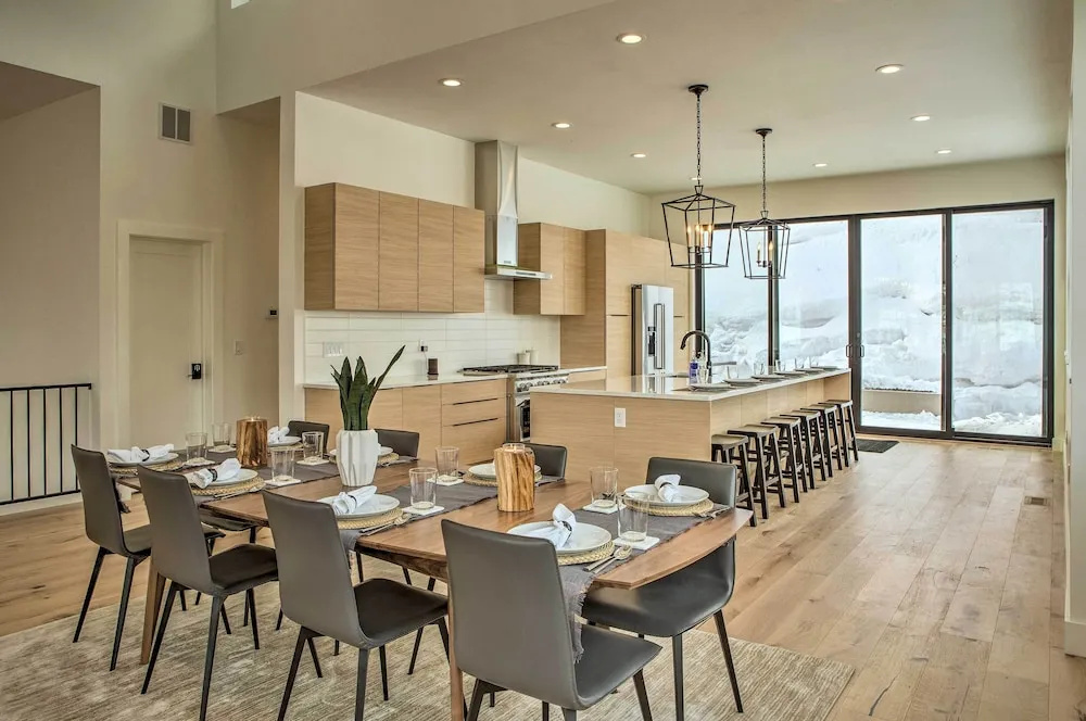 Mtn-view Home w/ Hot Tub, 9 Mi to Vail Resort