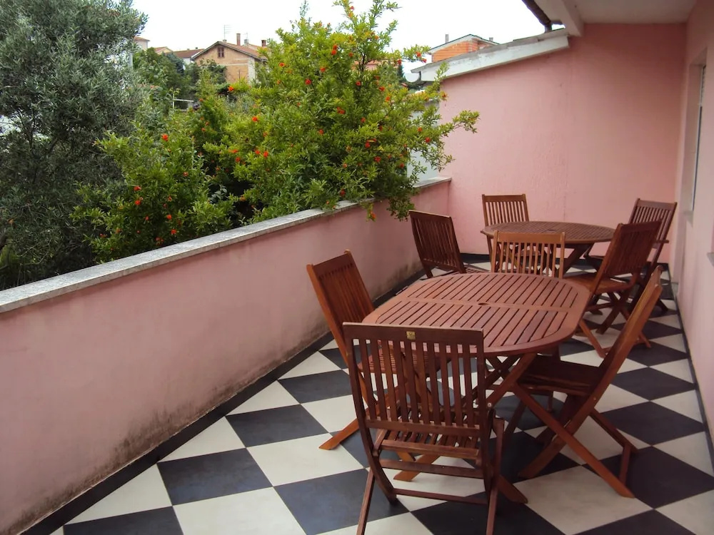Apartments Biserka
