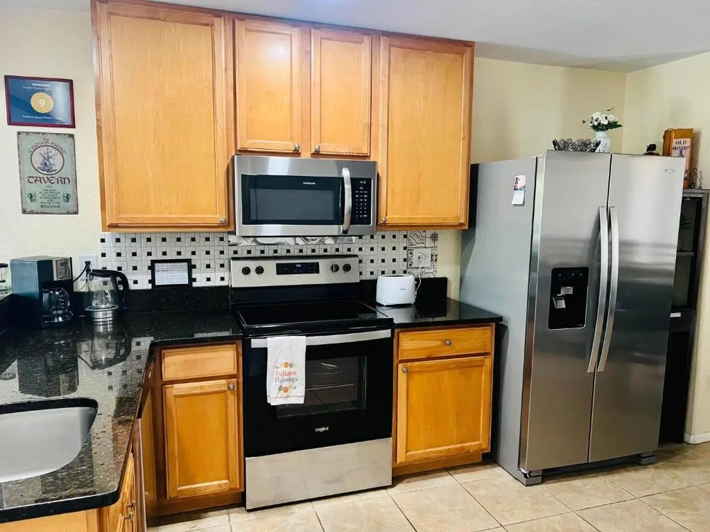 Relax in Condo Near Siesta Beach 1