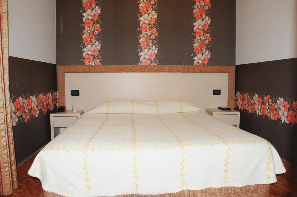 Hotel Serenity