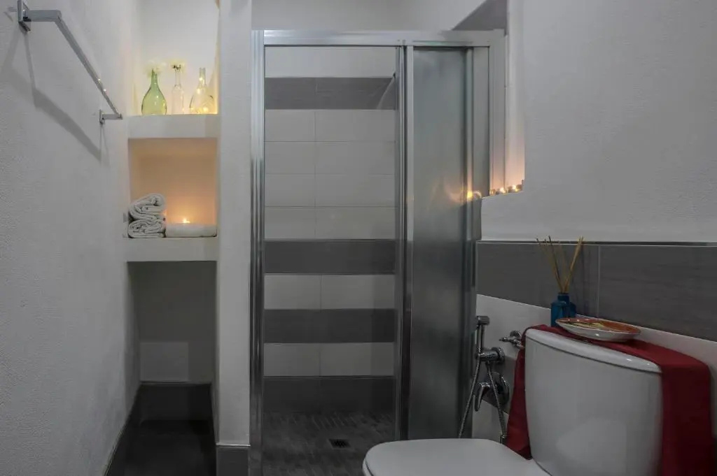 Lisetta Rooms