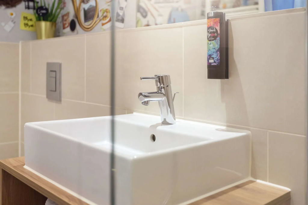 Holiday Inn - the niu, Mesh Stuttgart Messe by IHG