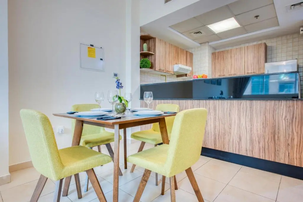 RH- Burj Al Nujoom, Downtown, 1BR near Dubai Mall