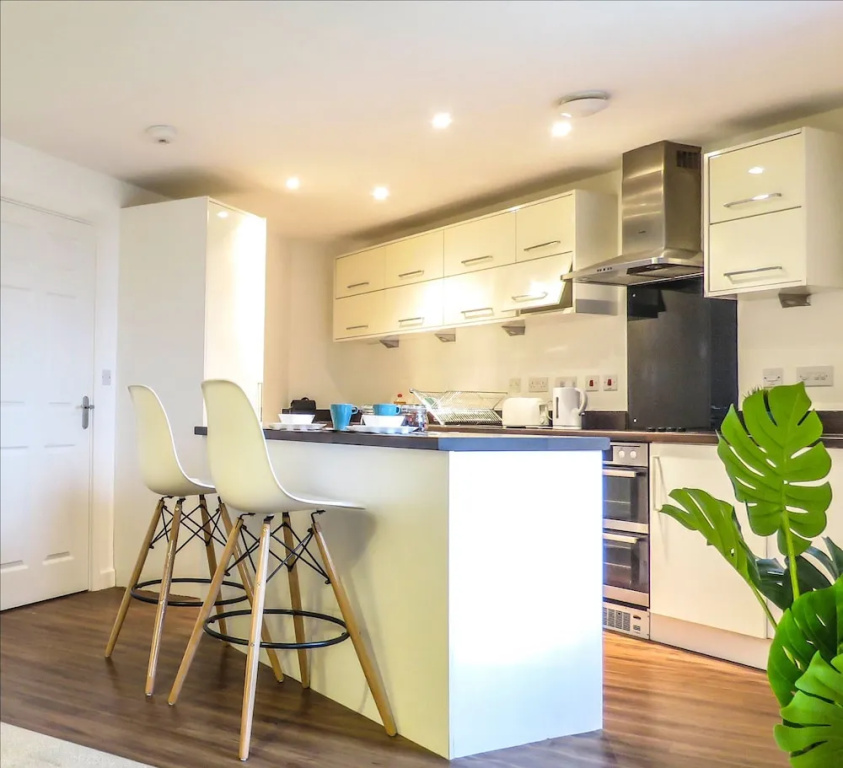 Tudors - Five Ways Apartments