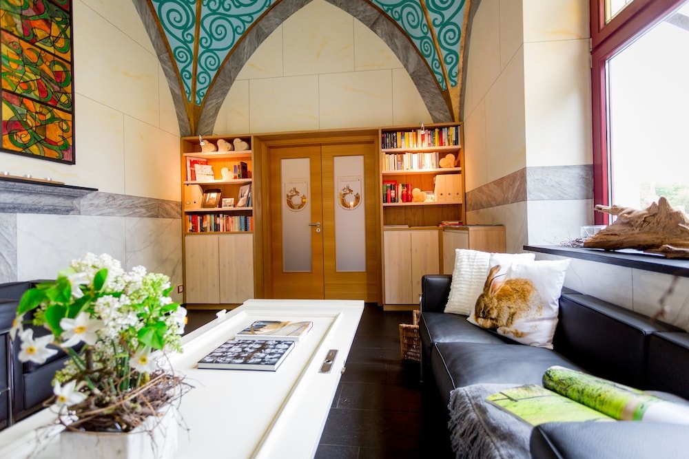 SCHLOSS RANZOW - kleines Romantik Hotel - Wellness - Golfplatz - Hochzeiten & Feiern