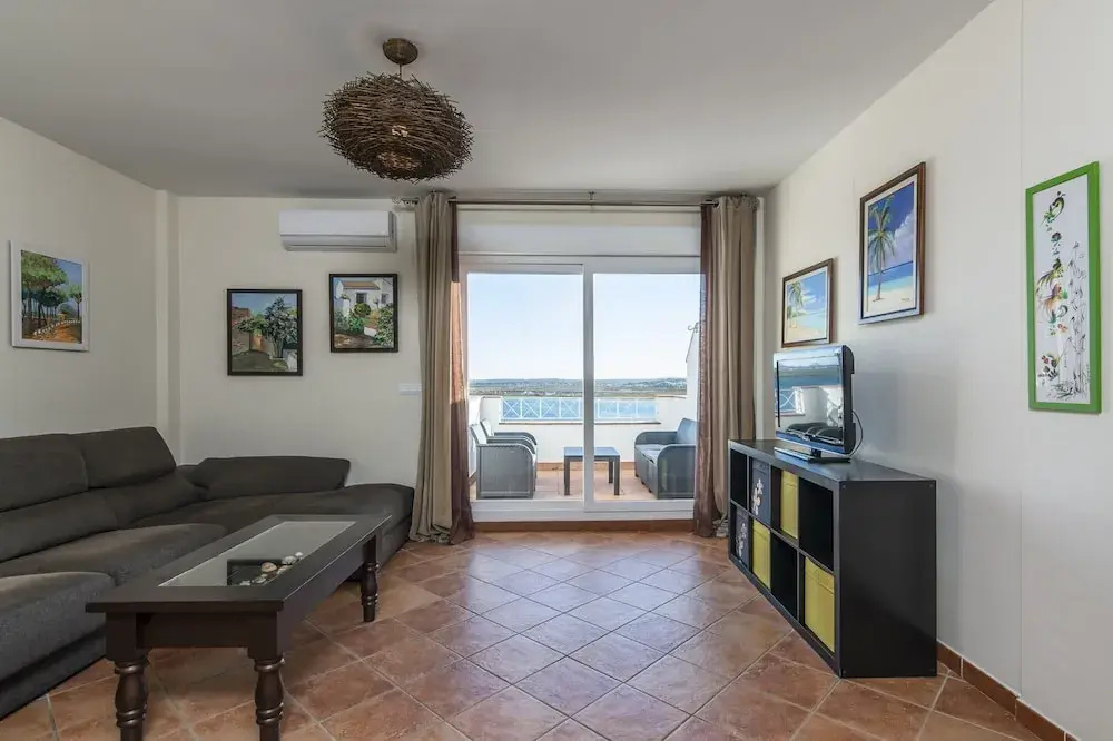 Riverside Comfort for Families