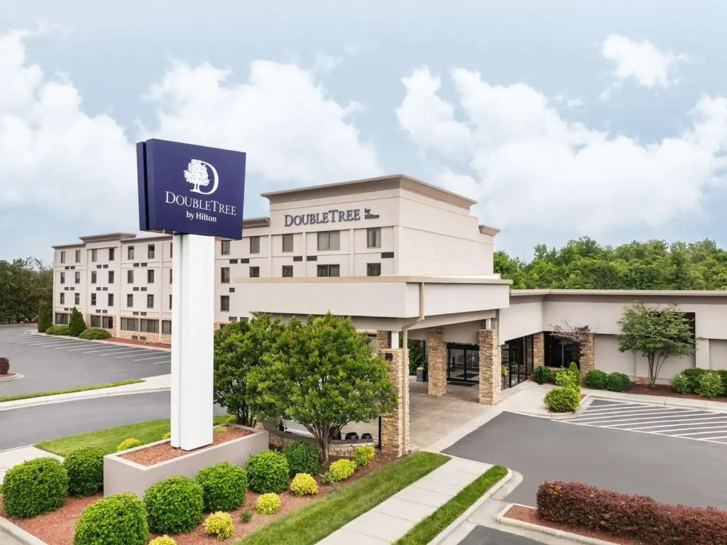 Doubletree By Hilton Greensboro Airport