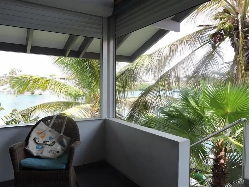 Luxury 3 bedroom Villa at Water's Edge