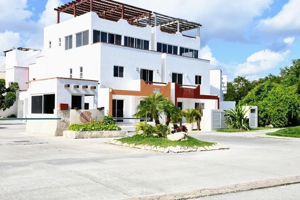Casa Sol Playa del Carmen / Villas with swimming pool close to the beach