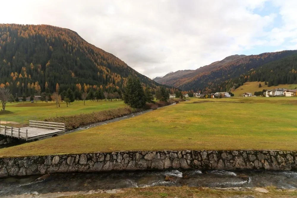 Golf Apartments - Schmid