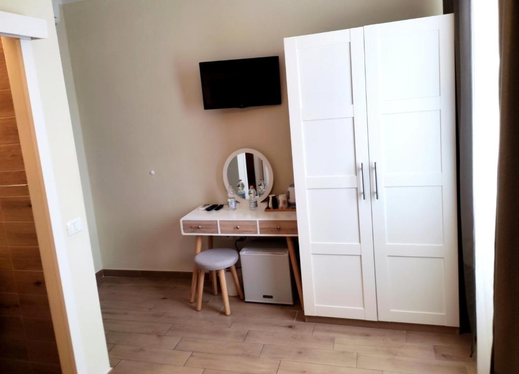 Pisa City Lodge