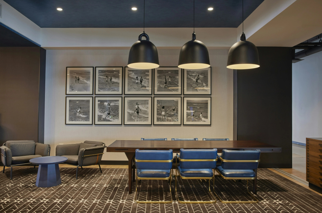 Sable At Navy Pier Chicago, Curio Collection By Hilton
