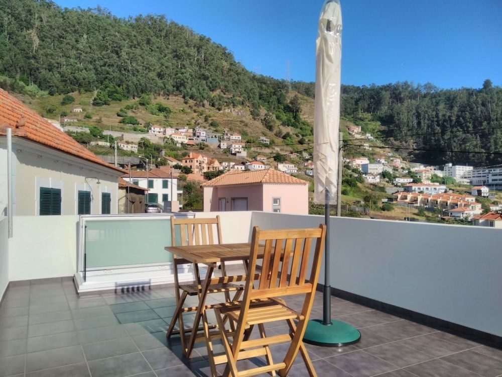 Casa do Lugar da Ribeira by Madeira-AL