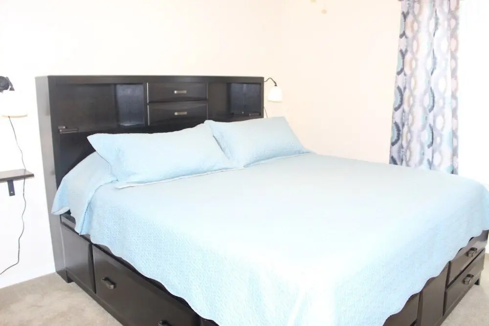 Tv706or 3 Bedroom Townhouse by Redawning