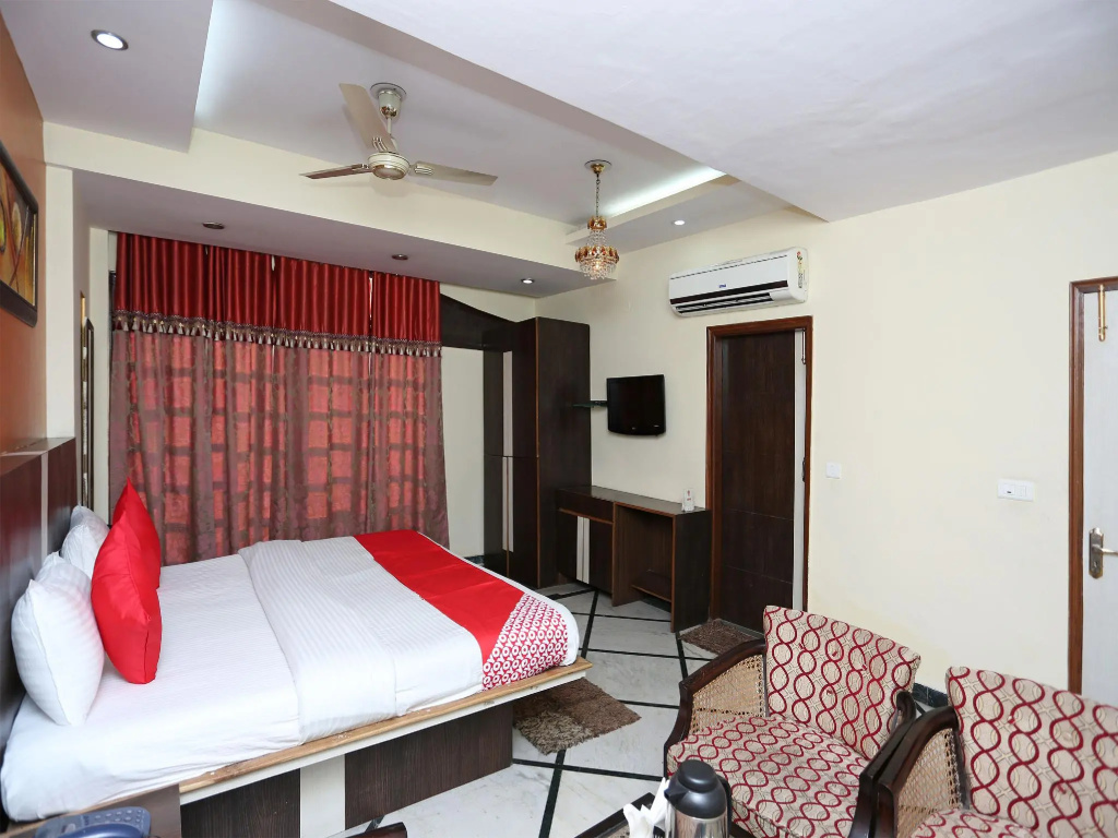Oyo 15398 Hotel The New Avenue