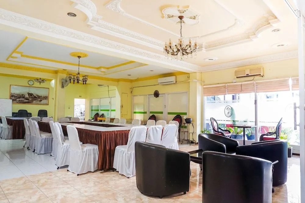 Oyo 375 Hotel Bougenville