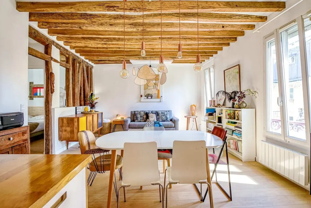 Loft-inspired Flat Near Montmartre, Sleeps 4
