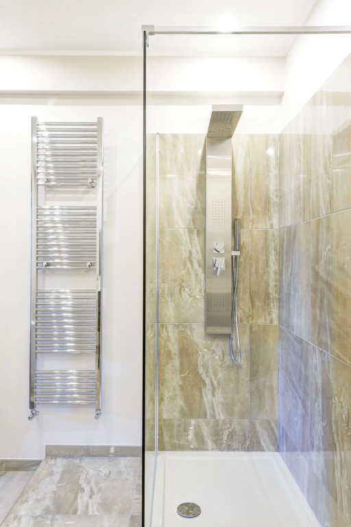 RHS Rienzo Suites