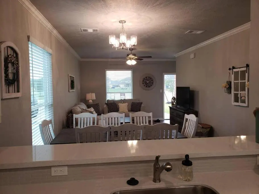 NEW 4/4 Farmhouse style house in College Station!