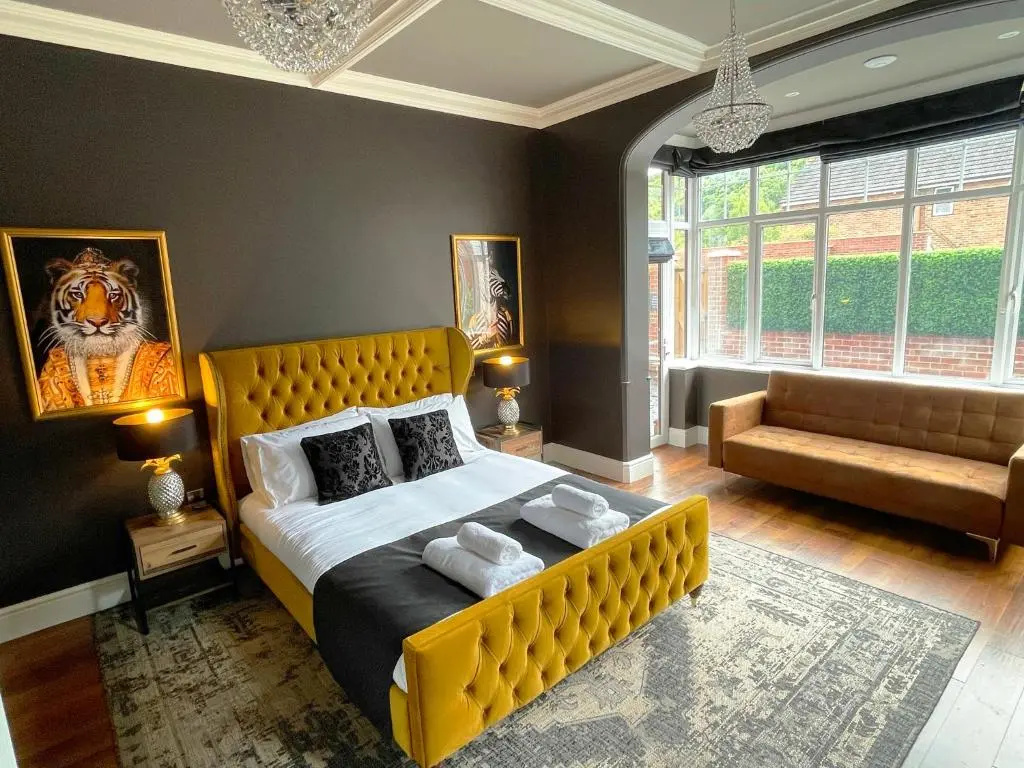 Selworthy - Luxury 3 Bedroom Apartment