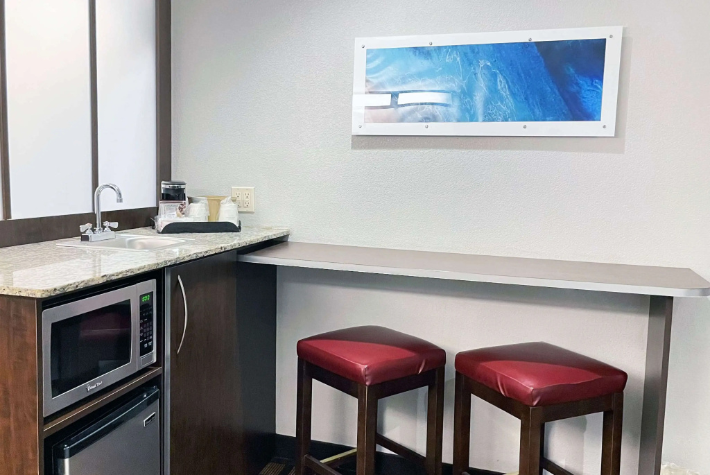 Microtel Inn & Suites by Wyndham Michigan City