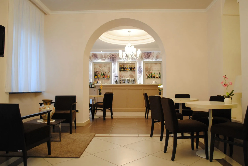 Hotel Fini
