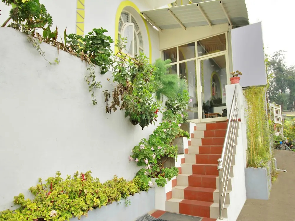 OYO 13400 Rose Flower Resort