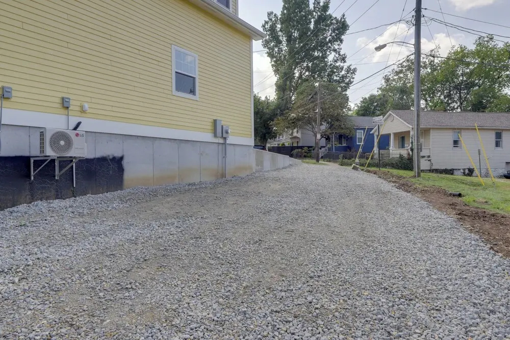 Unique Studio on Obanyon Creek in Dtwn Loveland!